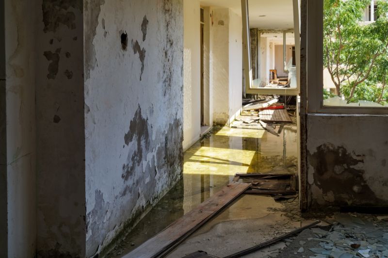Emergency Water Damage Cleanup in Mesa, AZ